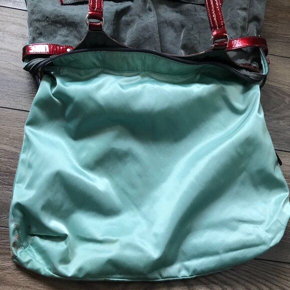 Highway Satchel Purse Tote Bag Large Approximately 18" by 14" Nylon Gray, Red - Picture 12 of 12